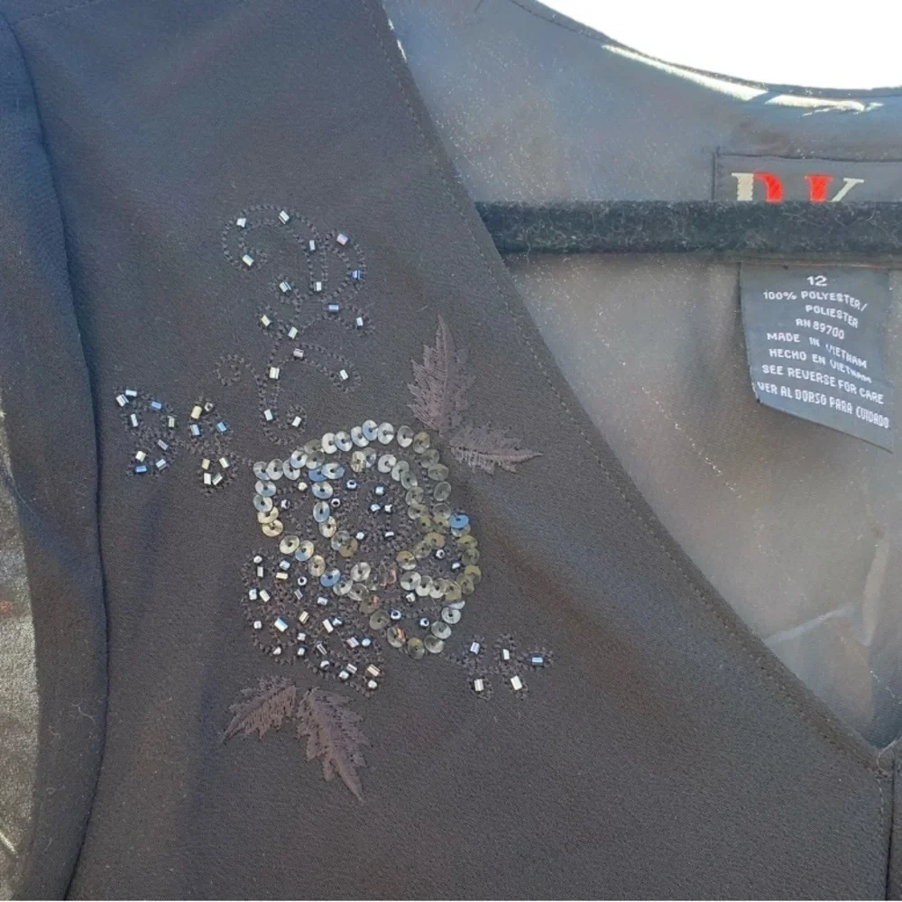 R & K Originals Black Chiffon Dress Sz 12 Short Sleeve Round Neck Sequin Accent - Picture 9 of 12